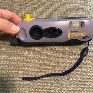 Vintage 2000’s I-Zone Polaroid Instant Pocket Camera
